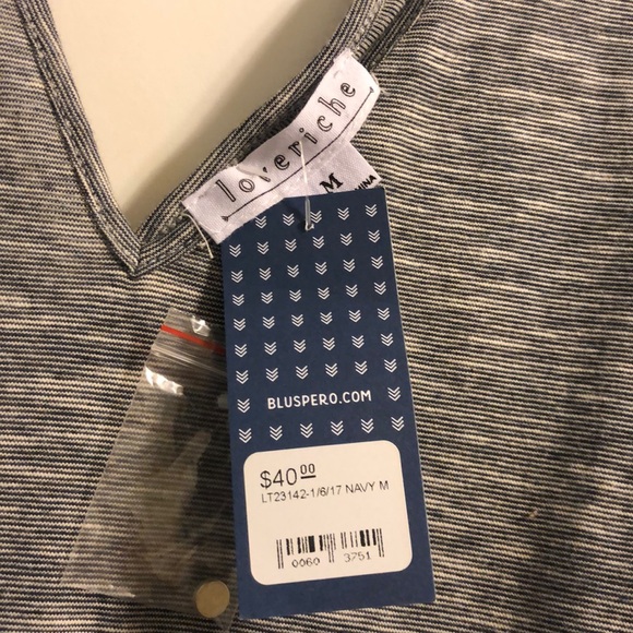 NWT Keyhole Shirt - Picture 3 of 4